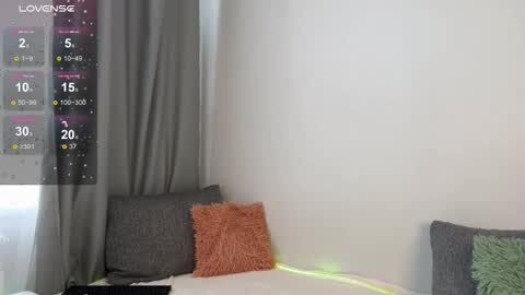 diaaan01 online show from October 16, 2025, 10:38 am