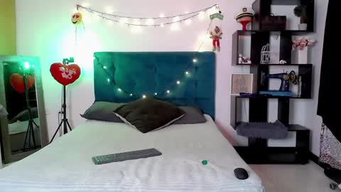 Snapshot of diabla_sexyboobs chatting on December 7, 2024, 2:31 am D I A B L A online show from December 7, 2024, 2:31 am