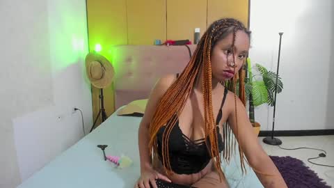 Snapshot of diabla_sexyboobs chatting on January 1, 2025, 6:47 am D I A B L A online show from January 1, 2025, 6:47 am