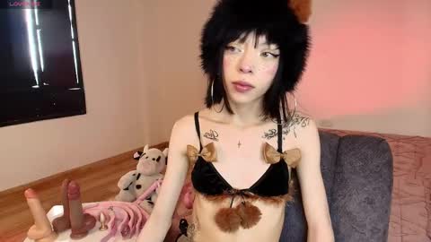 Snapshot of diamond__cherry chatting on May 28, 2026, 2:14 pm Diamond online show from May 28, 2026, 2:14 pm