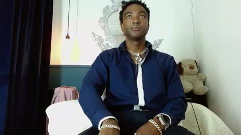 Snapshot of diamond__fox chatting on June 18, 2026, 2:12 am diamond__fox online show from June 18, 2026, 2:12 am