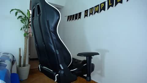 Snapshot of diamond_black00 chatting on December 28, 2024, 7:54 pm MaSSimo online show from December 28, 2024, 7:54 pm