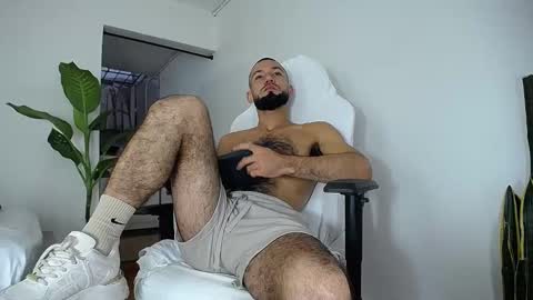 MaSSimo online show from October 18, 2025, 10:10 pm