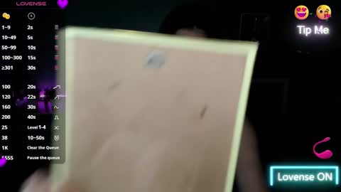 Snapshot of diamond_foxy chatting on December 8, 2024, 6:50 pm Wency online show from December 8, 2024, 6:50 pm