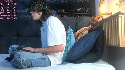 Snapshot of diamond_twink chatting on November 23, 2025, 3:50 am diamond_twink online show from November 23, 2025, 3:50 am