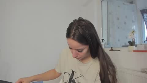 diamondkay_ online show from February 11, 2026, 7:57 am