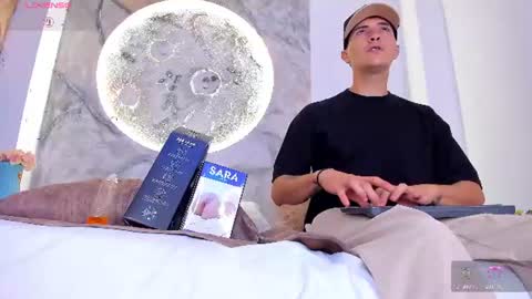 diamondss_1 online show from July 9, 2026, 11:31 pm