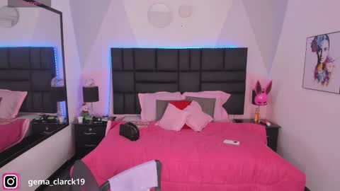 Snapshot of diana_clarck chatting on October 21, 2025, 8:42 pm Diana Tamayo online show from October 21, 2025, 8:42 pm