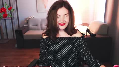 Diana DeLua online show from May 15, 2026, 9:49 am