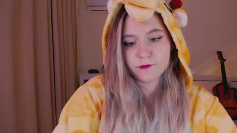 Snapshot of diana_floweri chatting on December 2, 2024, 12:40 pm Diana online show from December 2, 2024, 12:40 pm