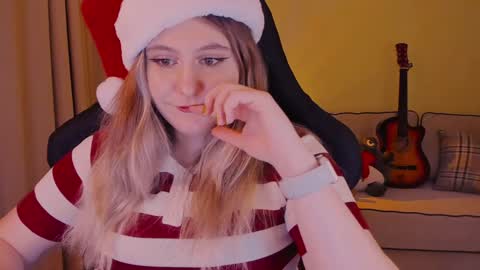 Snapshot of diana_floweri chatting on December 10, 2024, 1:44 pm Diana online show from December 10, 2024, 1:44 pm