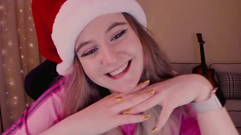 Snapshot of diana_floweri chatting on December 16, 2024, 9:14 am Diana online show from December 16, 2024, 9:14 am