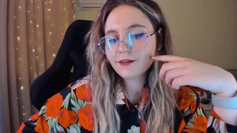 Snapshot of diana_floweri chatting on January 7, 2025, 10:01 am Diana online show from January 7, 2025, 10:01 am