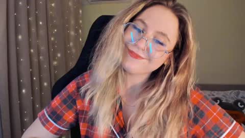 Snapshot of diana_floweri chatting on January 9, 2025, 12:09 pm Diana online show from January 9, 2025, 12:09 pm