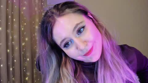 Snapshot of diana_floweri chatting on January 12, 2025, 12:23 pm Diana online show from January 12, 2025, 12:23 pm