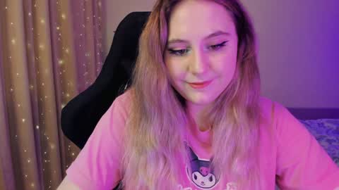 Snapshot of diana_floweri chatting on January 15, 2025, 9:35 am Diana online show from January 15, 2025, 9:35 am