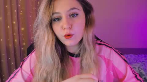 Snapshot of diana_floweri chatting on January 17, 2025, 10:00 am Diana online show from January 17, 2025, 10:00 am