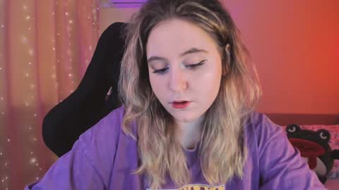 Snapshot of diana_floweri chatting on February 8, 2025, 9:35 am Diana online show from February 8, 2025, 9:35 am