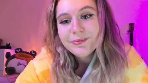 Snapshot of diana_floweri chatting on February 12, 2025, 3:38 pm Diana online show from February 12, 2025, 3:38 pm