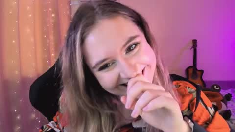 Snapshot of diana_floweri chatting on February 15, 2025, 9:27 am Diana online show from February 15, 2025, 9:27 am