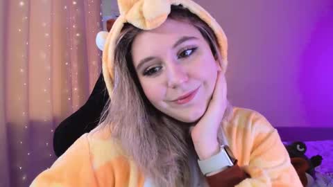 Snapshot of diana_floweri chatting on February 16, 2025, 10:32 am Diana online show from February 16, 2025, 10:32 am