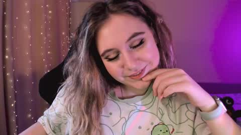 Snapshot of diana_floweri chatting on February 18, 2025, 10:16 am Diana online show from February 18, 2025, 10:16 am
