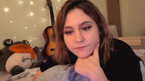Snapshot of diana_floweri chatting on September 17, 2025, 12:51 pm Diana online show from September 17, 2025, 12:51 pm