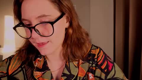 Diana online show from November 16, 2025, 5:02 am