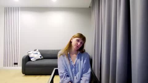 Snapshot of diana_meridor chatting on December 9, 2024, 4:23 am diana_meridor online show from December 9, 2024, 4:23 am