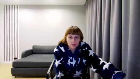Snapshot of diana_meridor chatting on December 14, 2024, 3:18 am diana_meridor online show from December 14, 2024, 3:18 am