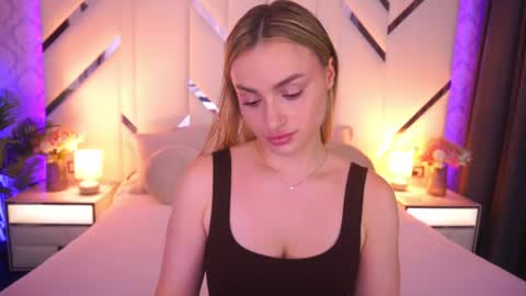 diana_nova online show from June 18, 2026, 12:09 pm