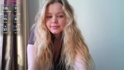 Snapshot of dianaholiday chatting on April 14, 2026, 2:45 pm Olga online show from April 14, 2026, 2:45 pm