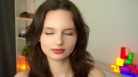 Snapshot of dianatheaker chatting on October 25, 2025, 10:12 am Diana online show from October 25, 2025, 10:12 am