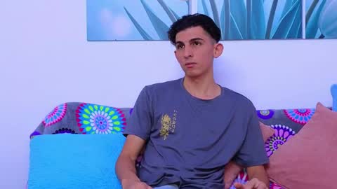 Ana  Leo online show from May 29, 2026, 2:48 pm