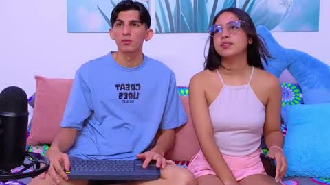 Ana  Leo online show from June 6, 2026, 3:39 pm