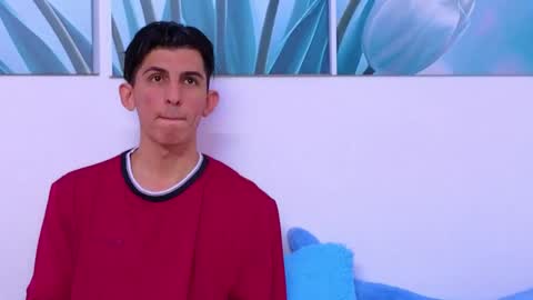 Ana  Leo online show from June 8, 2026, 3:56 pm