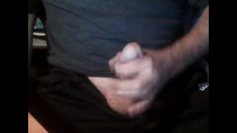 Snapshot of dick185 chatting on January 7, 2025, 3:33 pm dick185 online show from January 7, 2025, 3:33 pm