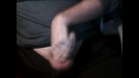 Snapshot of dick185 chatting on February 6, 2025, 5:40 pm dick185 online show from February 6, 2025, 5:40 pm