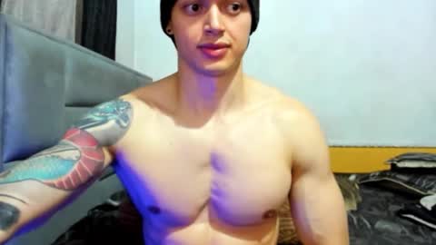 jhon online show from December 4, 2025, 10:18 pm