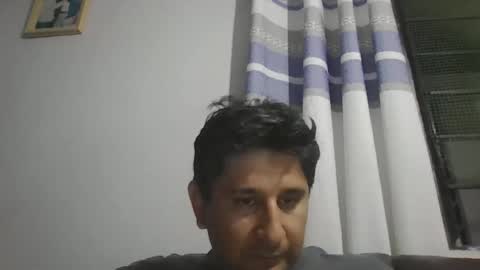 dickeduardo online show from April 8, 2026, 2:11 am