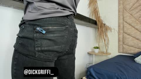 Snapshot of dickgriffith chatting on January 10, 2025, 11:43 am Dick Griffith online show from January 10, 2025, 11:43 am