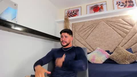 Snapshot of dickgriffith chatting on January 21, 2025, 10:19 pm Dick Griffith online show from January 21, 2025, 10:19 pm