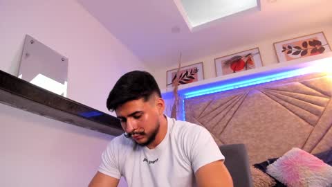 Snapshot of dickgriffith chatting on January 25, 2025, 2:03 pm Dick Griffith online show from January 25, 2025, 2:03 pm