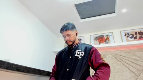 Snapshot of dickgriffith chatting on February 4, 2025, 12:00 pm Dick Griffith online show from February 4, 2025, 12:00 pm