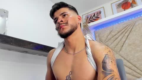 Snapshot of dickgriffith chatting on February 9, 2025, 6:37 pm Dick Griffith online show from February 9, 2025, 6:37 pm