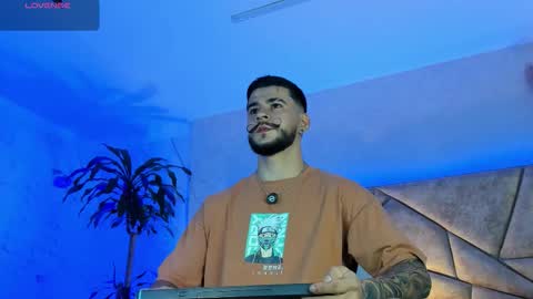 Snapshot of dickgriffith chatting on September 26, 2025, 10:08 am Dick Griffith online show from September 26, 2025, 10:08 am