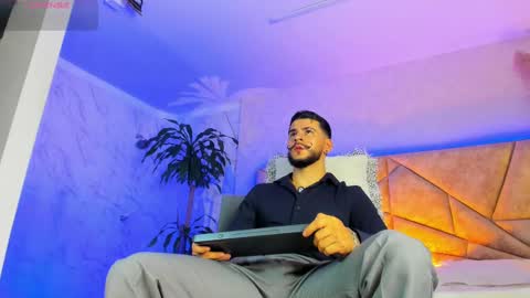 Snapshot of dickgriffith chatting on October 12, 2025, 11:20 am Dick Griffith online show from October 12, 2025, 11:20 am