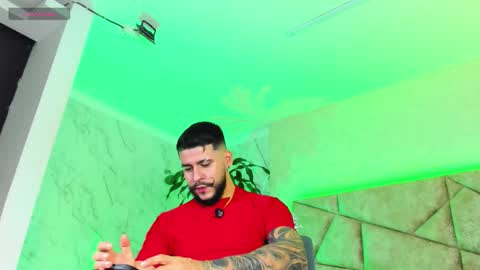 Snapshot of dickgriffith chatting on October 28, 2025, 10:30 am Dick Griffith online show from October 28, 2025, 10:30 am