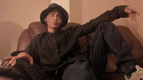 dickie_dicking online show from October 25, 2025, 8:47 pm