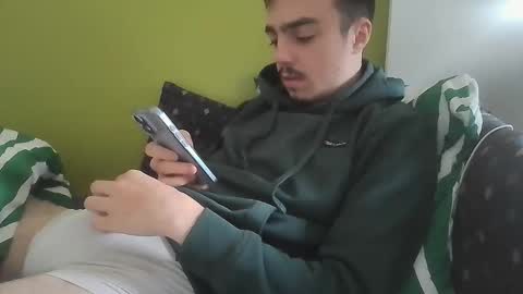 Snapshot of didiery668974 chatting on October 27, 2025, 1:37 pm didiery668974 online show from October 27, 2025, 1:37 pm